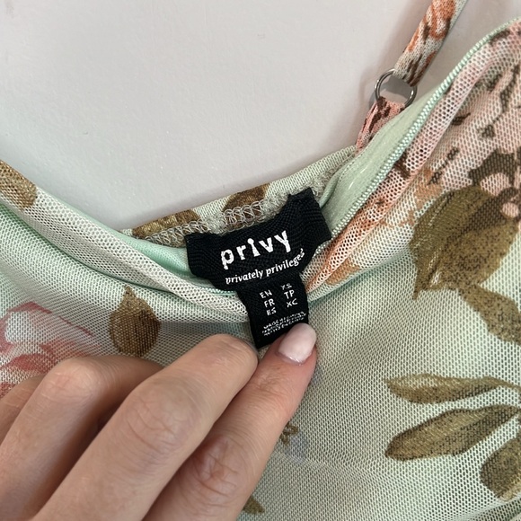 Lulus floral dress - Picture 4 of 8